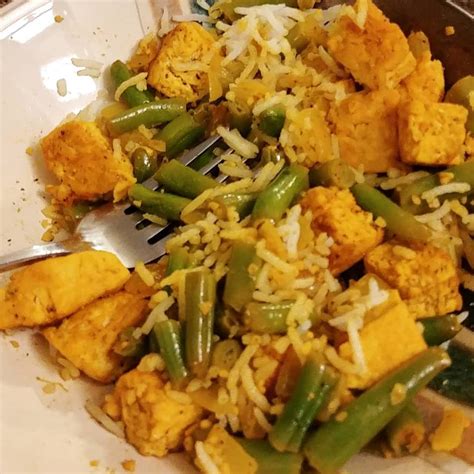 indian-spiced-tofu-and-green-beans-curry-cass-clay image