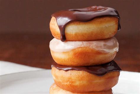 glazed-doughnuts-recipe-leites-culinaria image