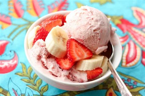 fluffy-strawberry-banana-ice-cream-barefeet-in-the image