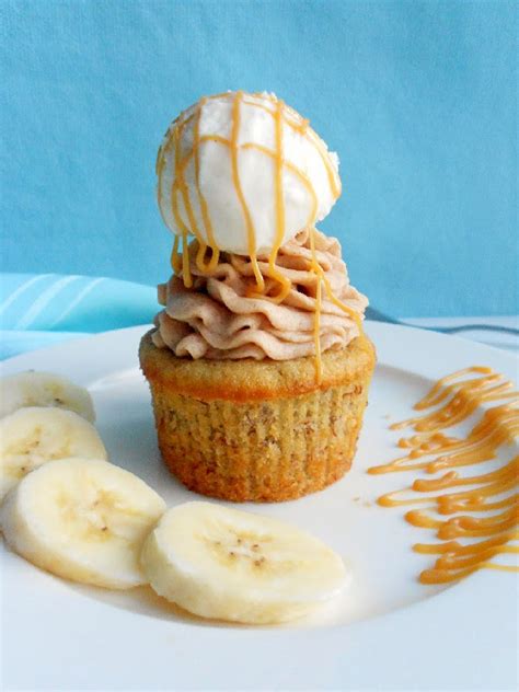 bananas-foster-cupcakes-confessions-of-a-confectionista image