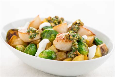 scallops-and-pistachio-pesto-recipe-home-chef image
