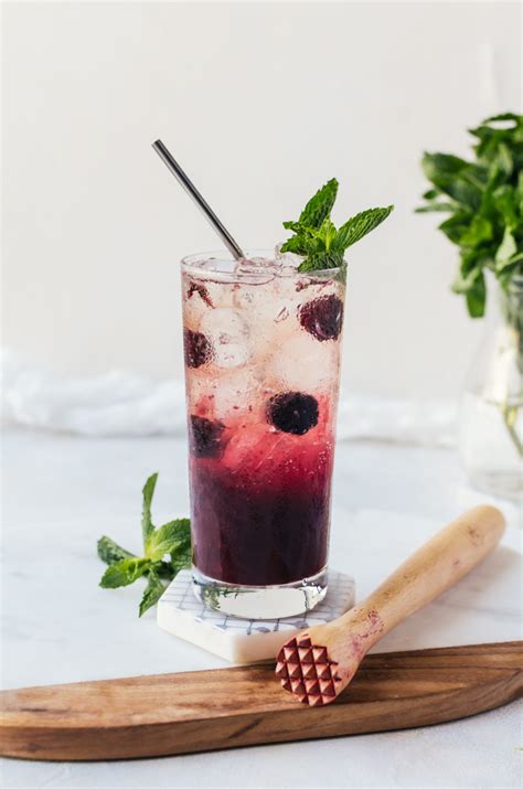 blackberry-prosecco-mojitos-a-cookie-named-desire image