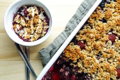 simple-berry-crumble-with-oats-ground-almonds image