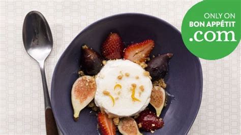 yogurt-mousse-with-fresh-figs-honey-and-cinnamon image
