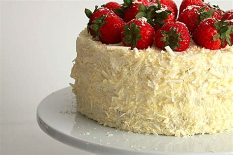 strawberry-and-white-chocolate-cream-cake image