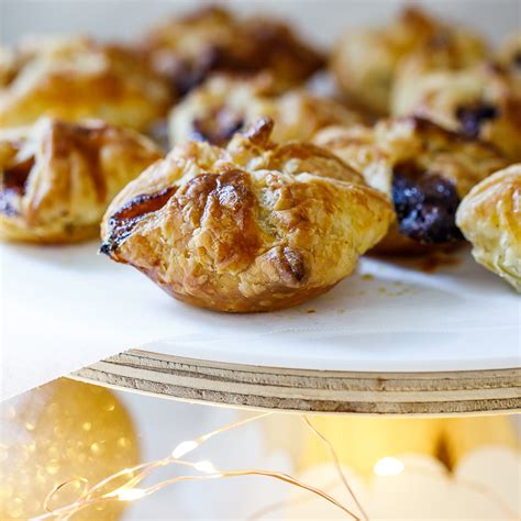 easy-cranberry-brie-pastry-puffs-simply image