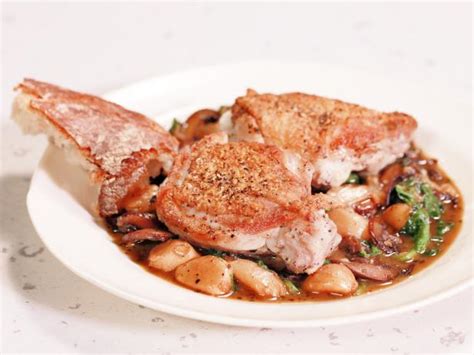 braised-chicken-thighs-with-40-cloves-of-garlic image