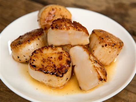 perfectly-seared-scallops-recipe-myrecipes image