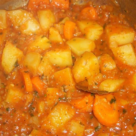 best-potato-goulash-recipe-how-to-make-austrian image