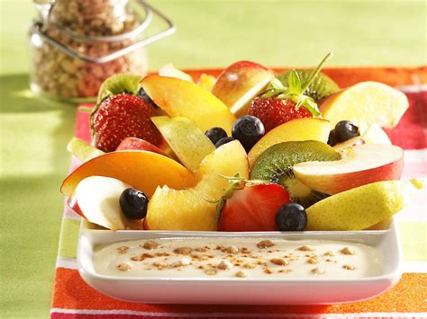maple-syrup-fruit-dip-maple-from-canada image