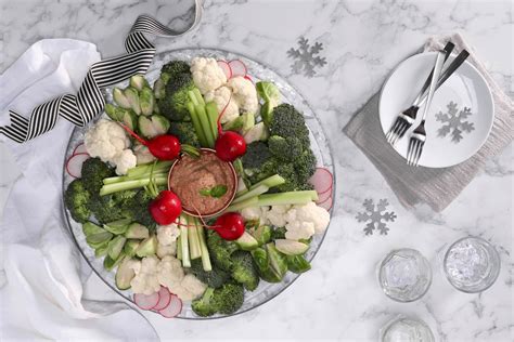 dole-vegetable-wreath-with-sun-dried-tomato-cashew-dip image