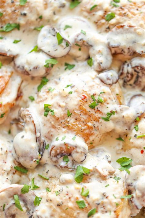 chicken-with-creamy-mushroom-sauce-damn-delicious image