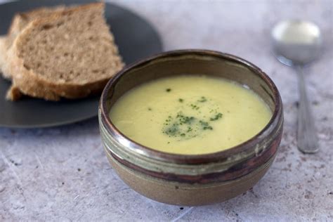 leek-and-parsnip-soup-cook-veggielicious image
