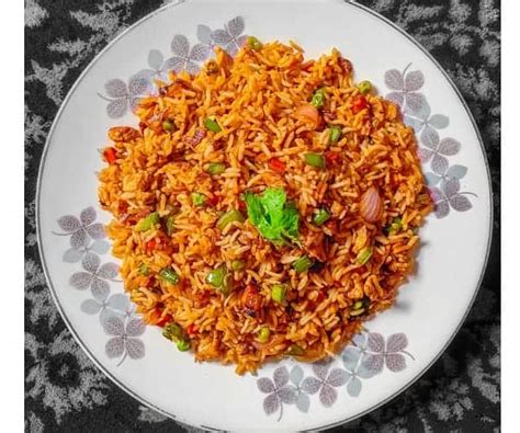 easy-restaurant-style-chicken-fried-rice image