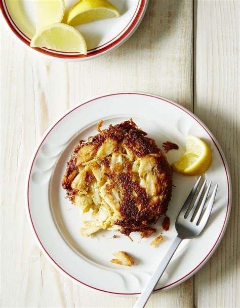 recipe-old-bay-corn-flake-crab-cakes-wsj-the image