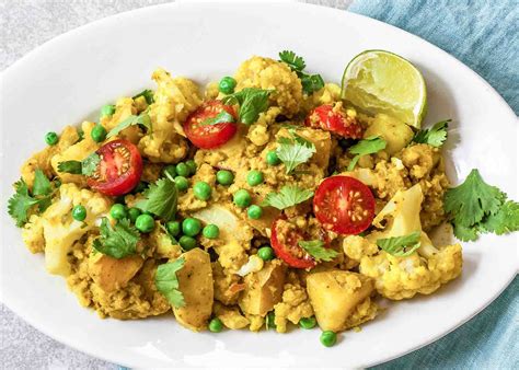 cauliflower-curry-recipe-simply image