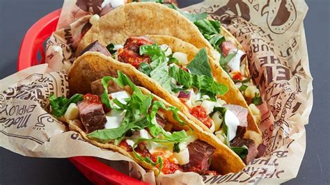 you-should-never-get-tacos-at-chipotle-heres-why image