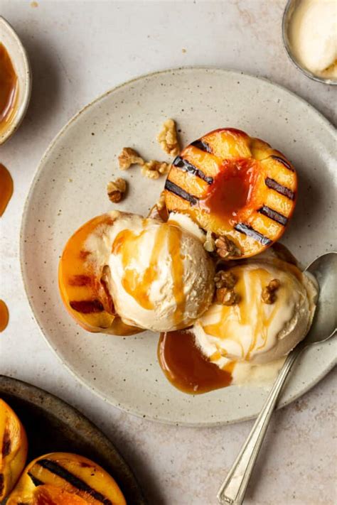 grilled-peaches-and-ice-cream-the-cookie-rookie image