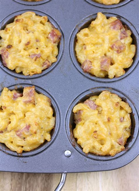 mac-and-cheese-muffins-with-ham-southern-food-and-fun image