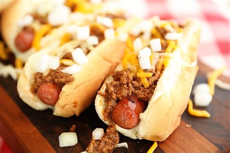 hot-dog-chili-sauce-southern-bite image