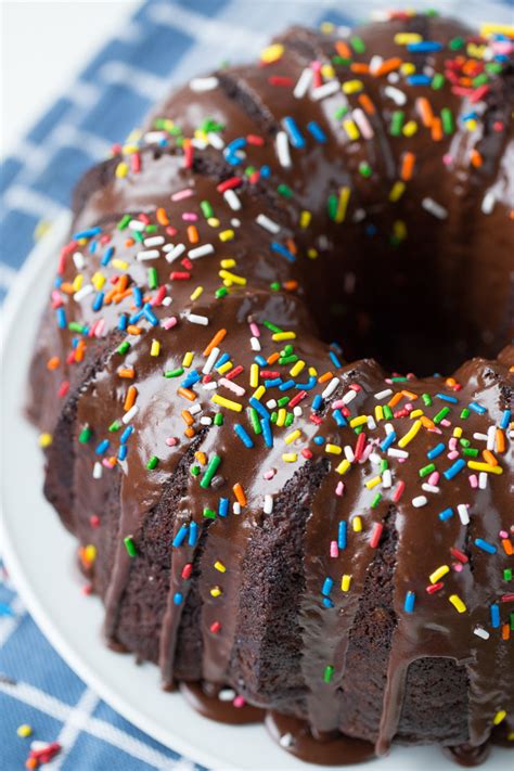 chocolate-zucchini-sprinkle-bundt-cake-super image