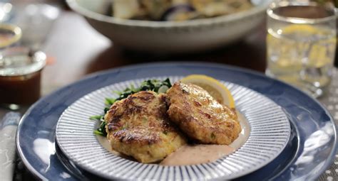 lump-crab-cakes-with-cocktail-remoulade-sauce-valerie-bertinelli image