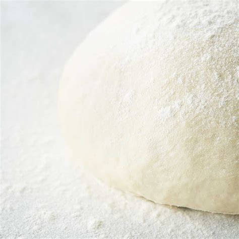 basic-pizza-dough-for-2-ricardo image