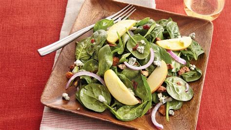 apple-bacon-spinach-salad-recipe-pillsburycom image