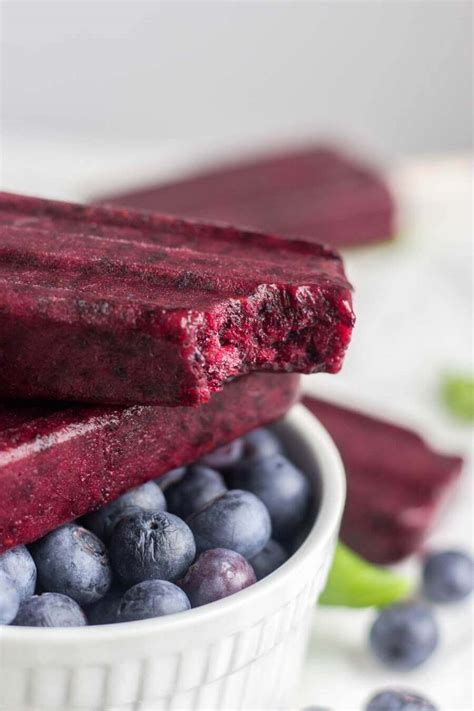 naturally-sweet-blueberry-popsicles-easy-what image