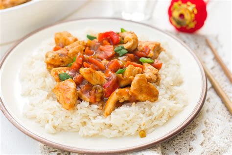 skinny-slow-cooker-sweet-and-sour-chicken-a-mama image