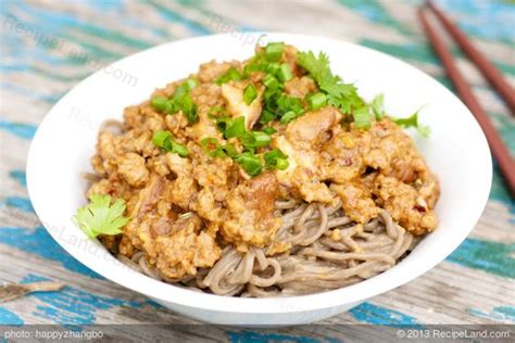spicy-sichuan-noodles-dan-dan-mian image