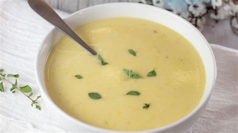creamy-yellow-squash-soup-quick-easy-summer image