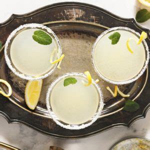 21-best-martini-recipes-perfect-for-any-special image