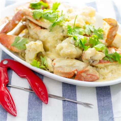 cantonese-style-creamy-butter-sauce-crab-with image