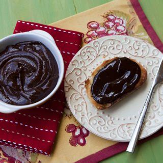chocolate-hazelnut-spread-italian-food-forever image