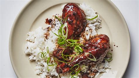 chicken-adobo-is-the-greatest-recipe-of-all-time-bon image