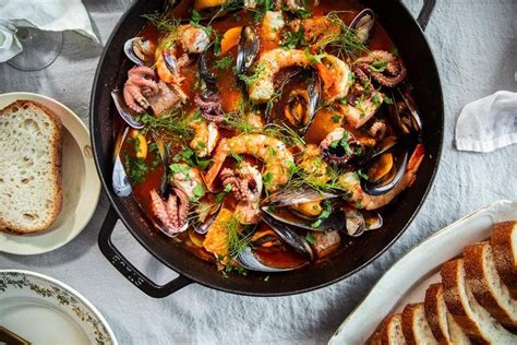 zuppa-di-pesce-italian-seafood-soup-cook-republic image