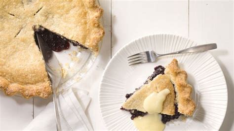 blueberry-pie-with-cornmeal-crust-and-lemon-cream image