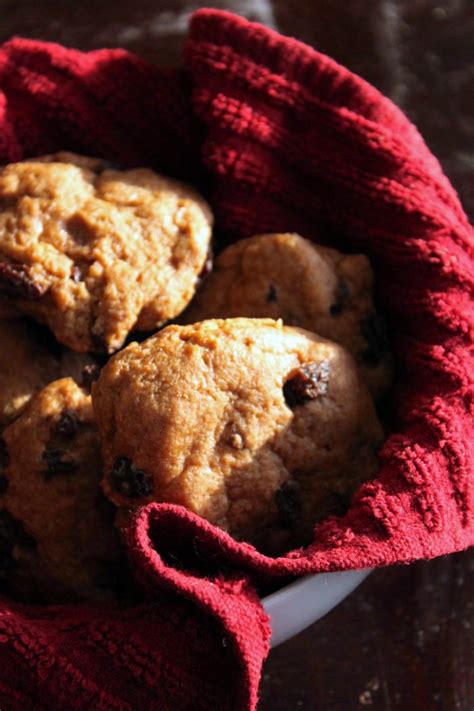 vegan-cookie-recipes-rum-raisin-cookies image
