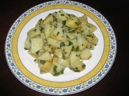 middle-eastern-potato-salad-tasty-kitchen image