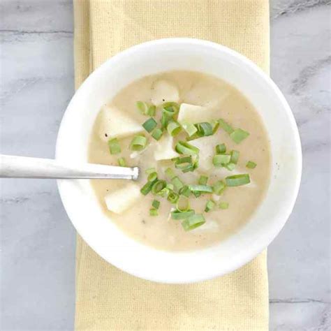 grandmas-cheesy-potato-soup-your-choice-nutrition image