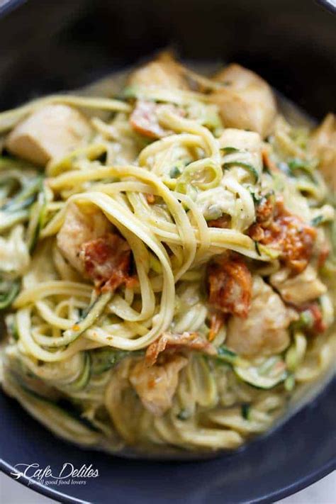 avocado-alfredo-zoodles-with-chicken-sun-dried image
