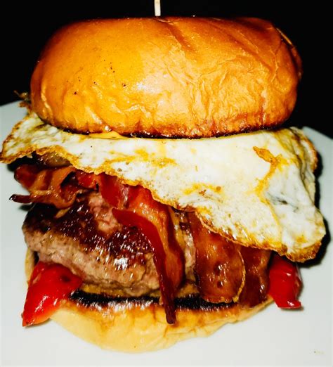 3-the-12th-man-burger-menu-the-macho-burger image