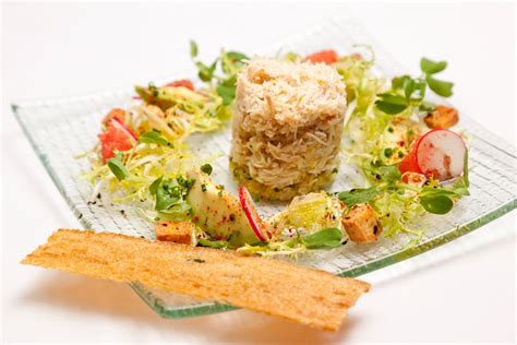 crab-salad-with-grapefruit-recipe-great-british-chefs image