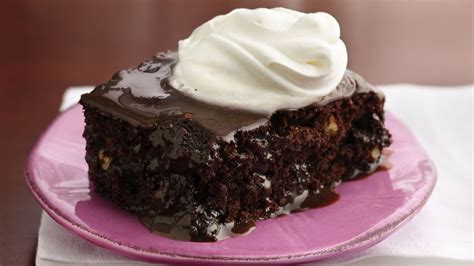 hot-fudge-brownie-dessert-recipe-pillsburycom image