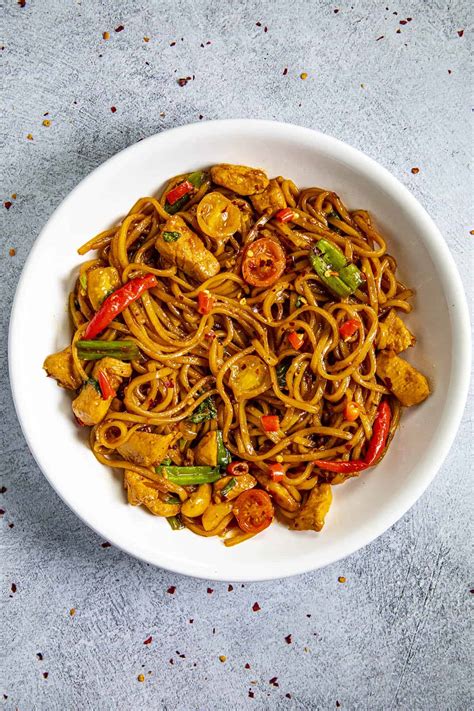 drunken-noodles-recipe-pad-kee-mao-chili-pepper image