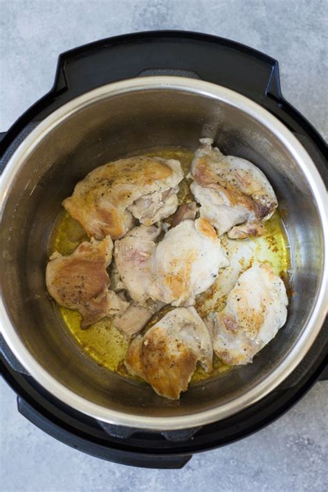 instant-pot-chicken-and-mushrooms-30-minute-meal image