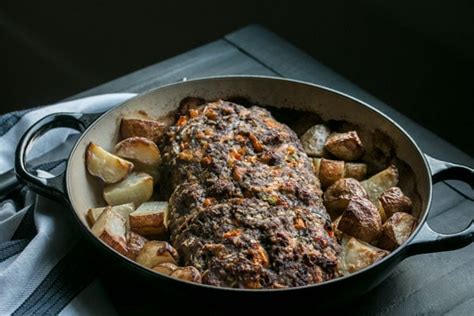 classic-meatloaf-recipe-with-mushroom-gravy-total image