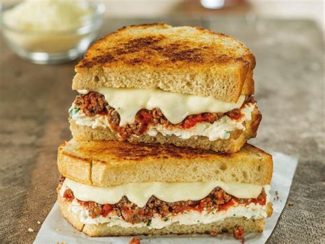 lasagna-grilled-cheese-mozzarella-ricotta-galbani image