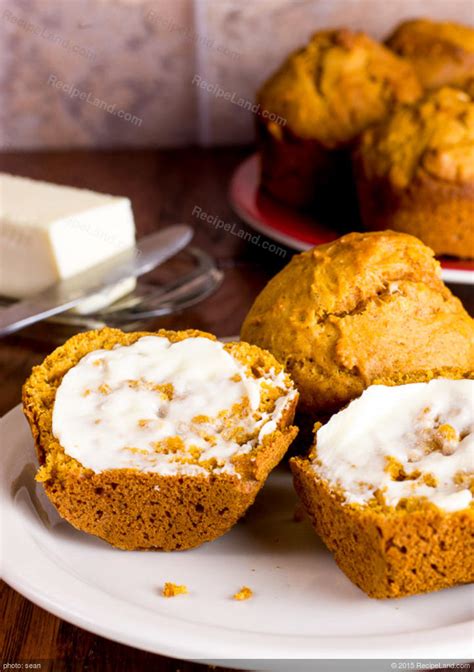pumpkin-muffins-low-fat-and-sugar-free image